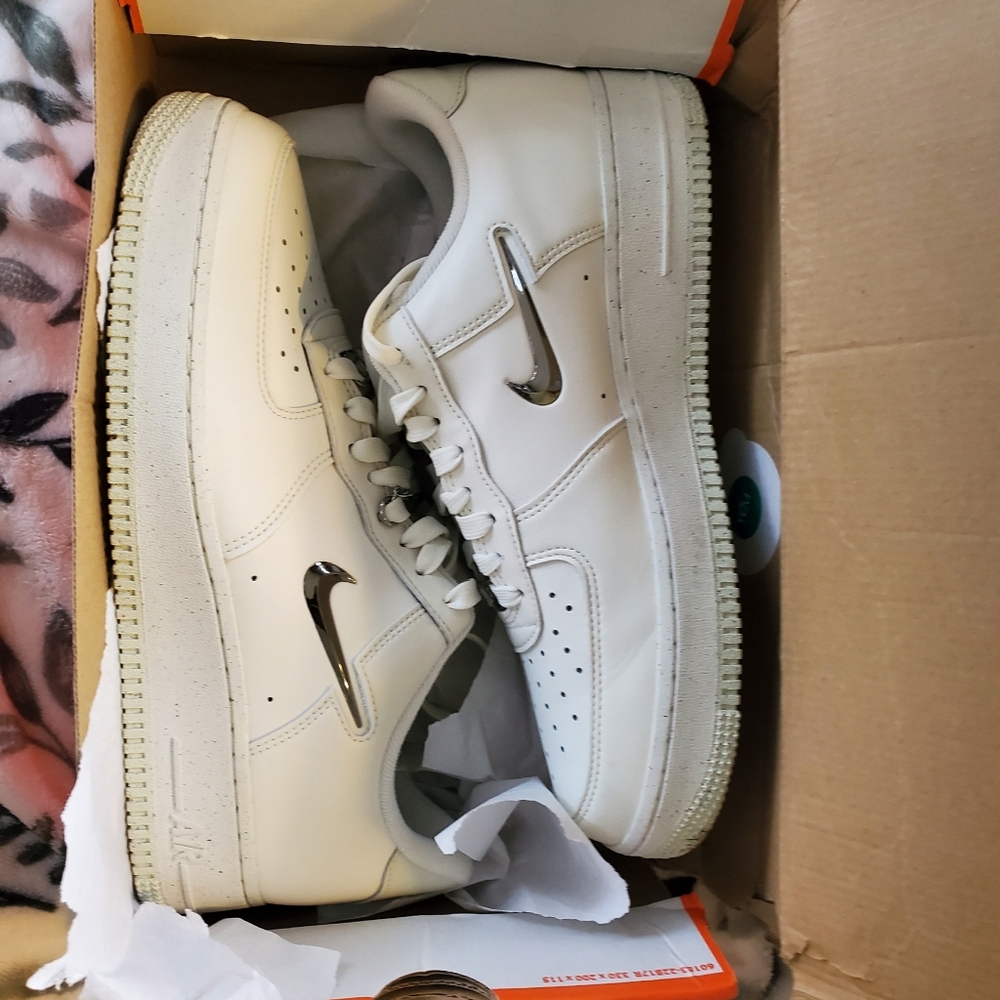 Nike Air Force 1  size 10.5 - Picture 9 of 9